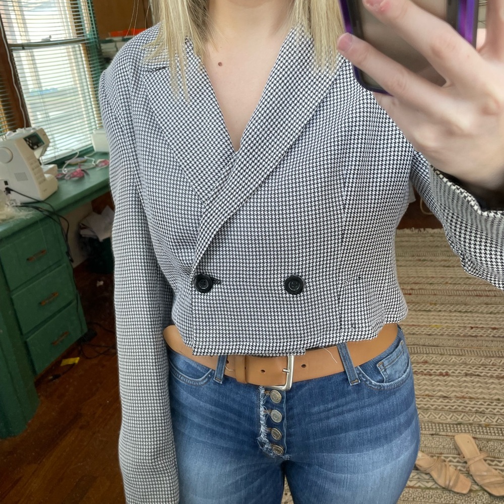 Cropped Blazer